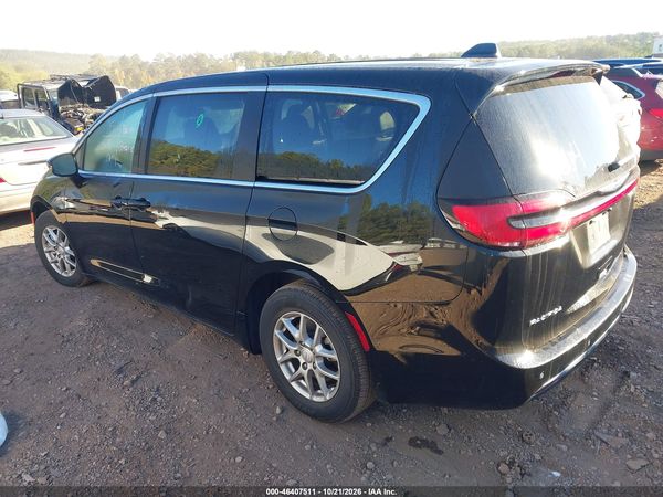 2026 CHRYSLER PACIFICA SELECT — I3