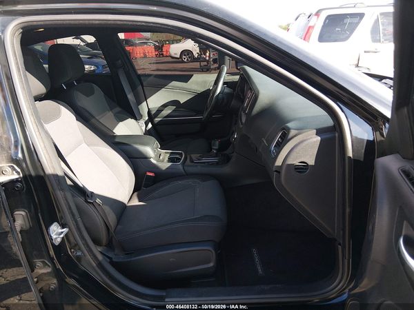 2015 DODGE CHARGER SE — I5