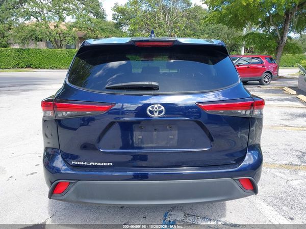 2021 TOYOTA HIGHLANDER L — I119