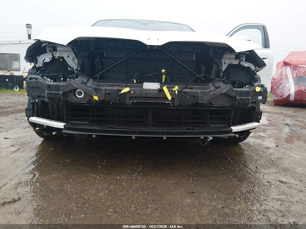 2027 BMW 530I — I6
