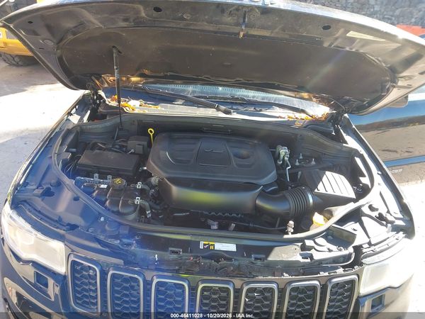 2017 JEEP GRAND CHEROKEE LAREDO 4X4 — I10