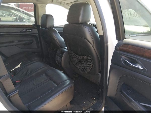 2016 CADILLAC SRX LUXURY COLLECTION — I8