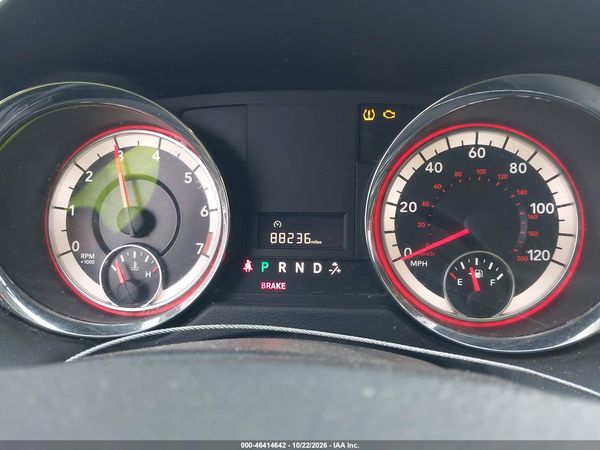 2016 DODGE GRAND CARAVAN SXT — I7