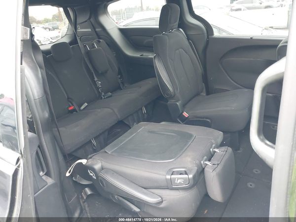 2018 CHRYSLER PACIFICA TOURING PLUS — I8