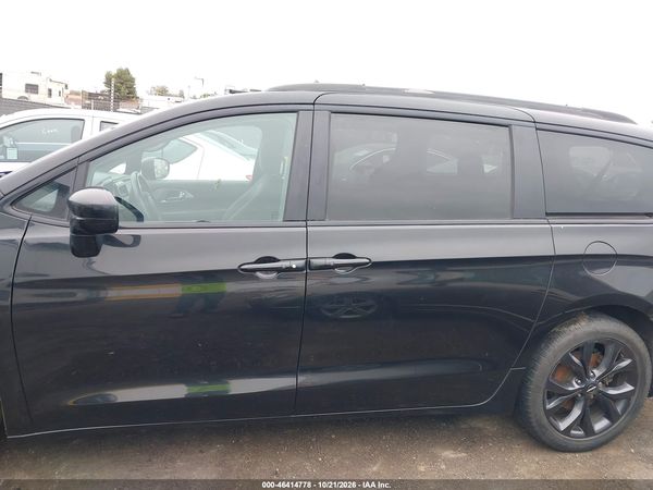2018 CHRYSLER PACIFICA TOURING PLUS — I117