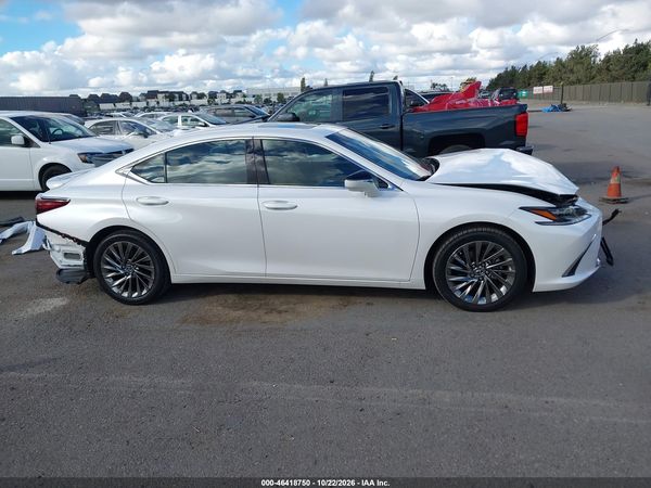 2024 LEXUS ES 300H LUXURY — I116
