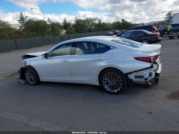 2024 LEXUS ES 300H LUXURY — I117