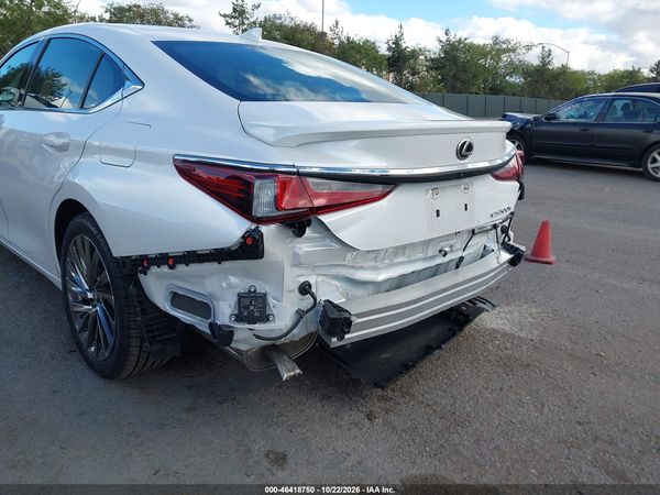 2024 LEXUS ES 300H LUXURY — I154