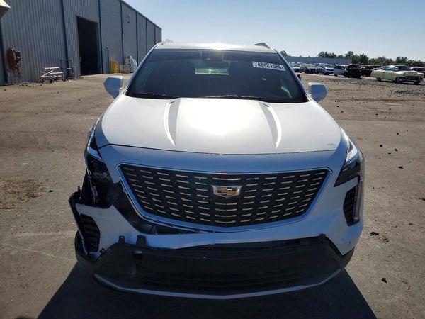2020 CADILLAC XT4 Premium Luxury