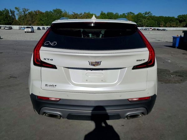 2020 CADILLAC XT4 Premium Luxury