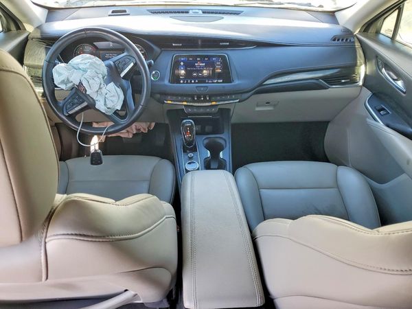 2020 CADILLAC XT4 Premium Luxury