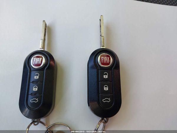 2014 FIAT 500L TREKKING — I11