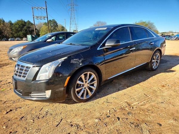 2013 CADILLAC XTS Luxury