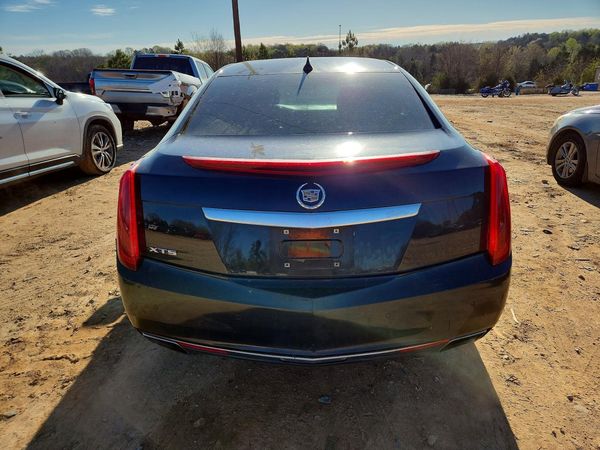 2013 CADILLAC XTS Luxury