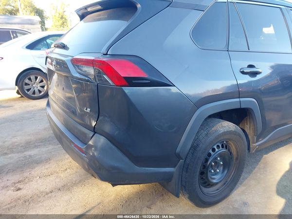 2019 TOYOTA RAV4 LE — I153