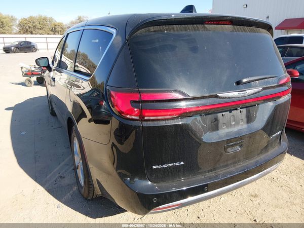 2026 CHRYSLER PACIFICA LIMITED — I3