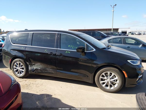 2026 CHRYSLER PACIFICA LIMITED — I116