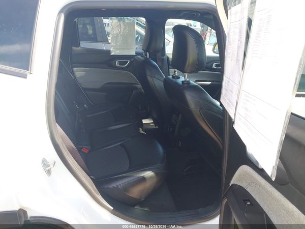 2024 JEEP COMPASS LATITUDE 4X4 — I8