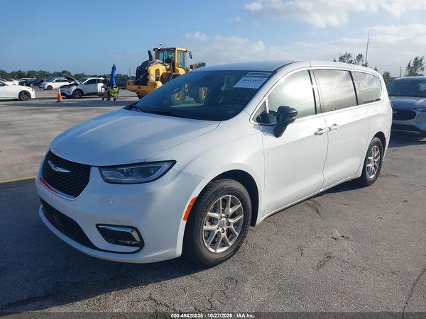 2025 CHRYSLER PACIFICA SELECT — I2