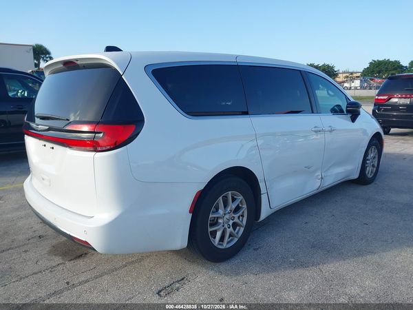 2025 CHRYSLER PACIFICA SELECT — I4