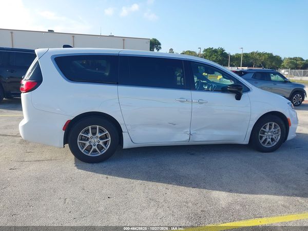 2025 CHRYSLER PACIFICA SELECT — I6