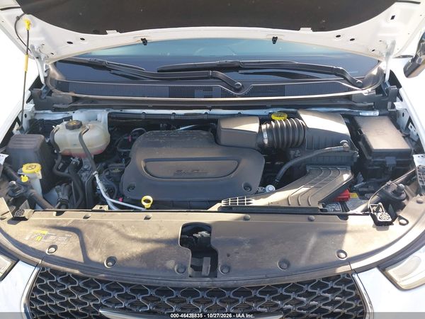 2025 CHRYSLER PACIFICA SELECT — I10