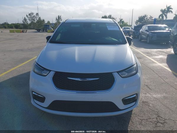2025 CHRYSLER PACIFICA SELECT — I115