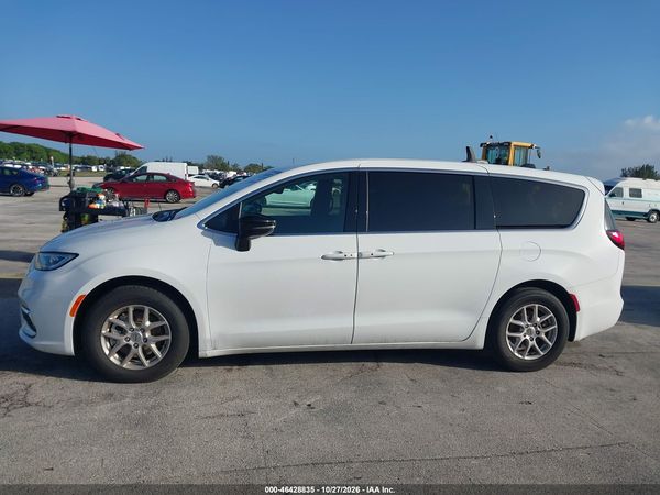 2025 CHRYSLER PACIFICA SELECT — I117
