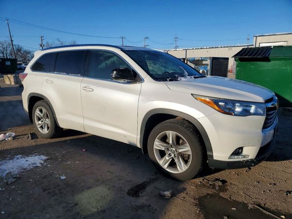 2016 TOYOTA HIGHLANDER