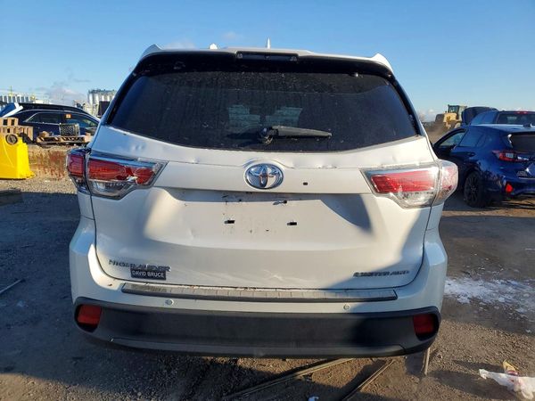 2016 TOYOTA HIGHLANDER