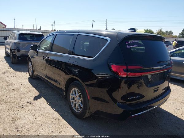 2024 CHRYSLER PACIFICA TOURING L — I3