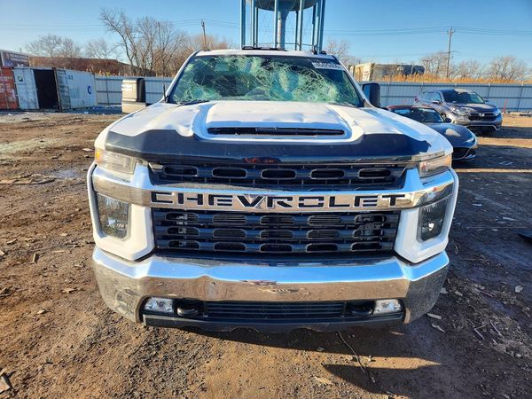 2021 CHEVROLET SILVERADO LT