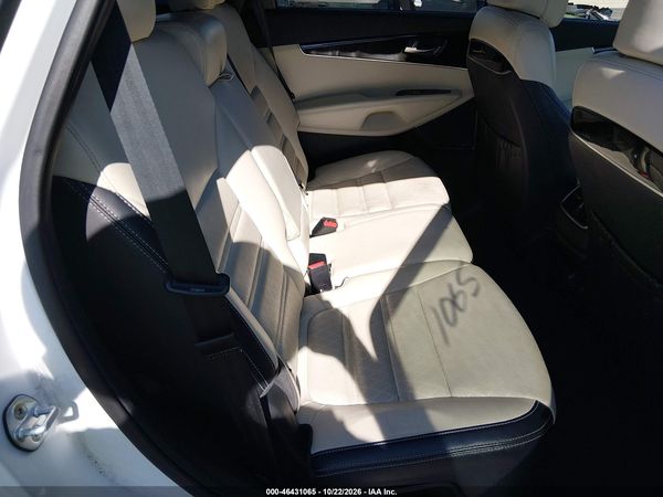 2017 KIA SORENTO 3.3L SXL — I8