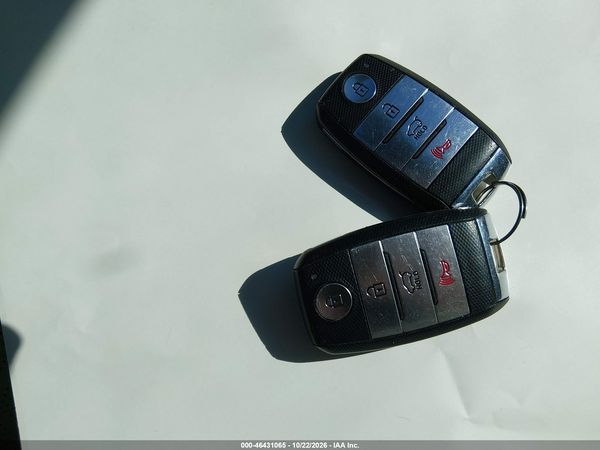 2017 KIA SORENTO 3.3L SXL — I11