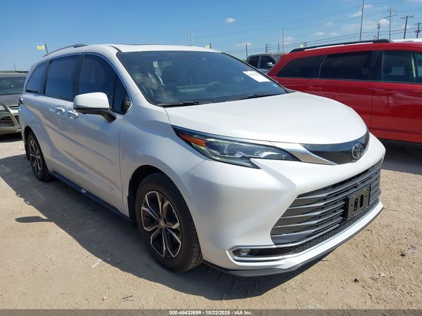 2026 TOYOTA SIENNA PLATINUM — I1