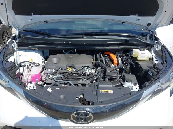 2026 TOYOTA SIENNA PLATINUM — I10