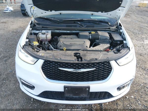 2025 CHRYSLER PACIFICA SELECT — I10