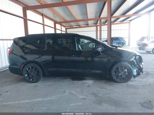 2025 CHRYSLER PACIFICA LIMITED — I116