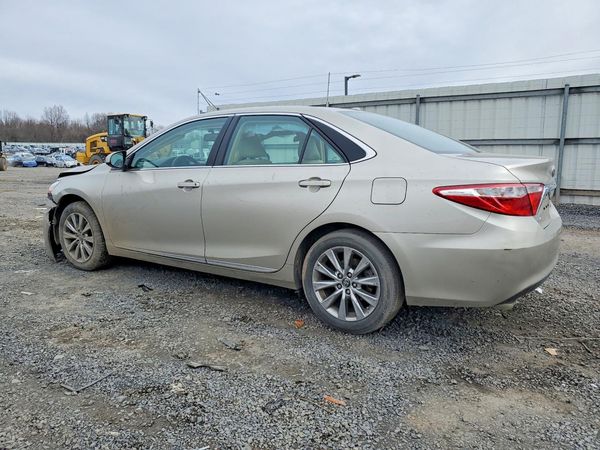 2017 TOYOTA CAMRY XLE/XSE
