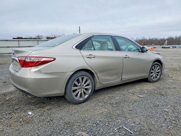 2017 TOYOTA CAMRY XLE/XSE