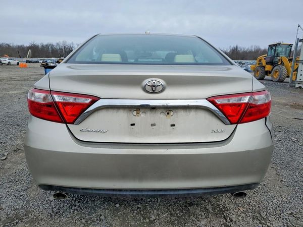 2017 TOYOTA CAMRY XLE/XSE