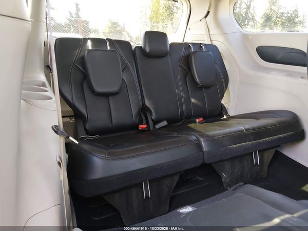 2024 CHRYSLER PACIFICA TOURING L — I152
