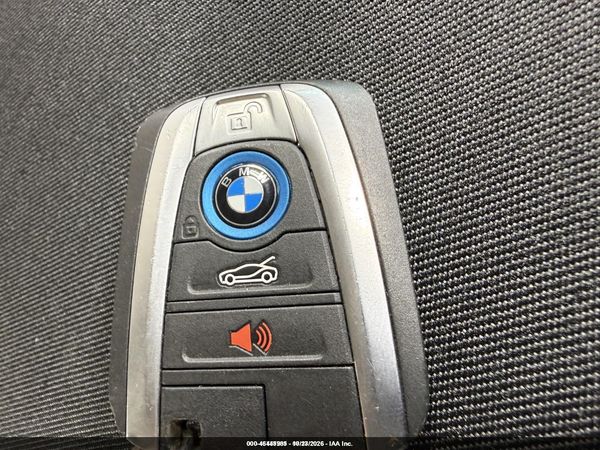 2019 BMW I8 — I11
