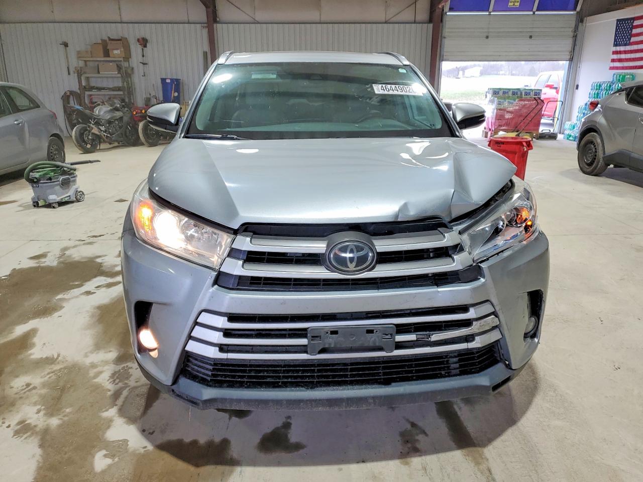 2018 TOYOTA HIGHLANDER SE/XLE