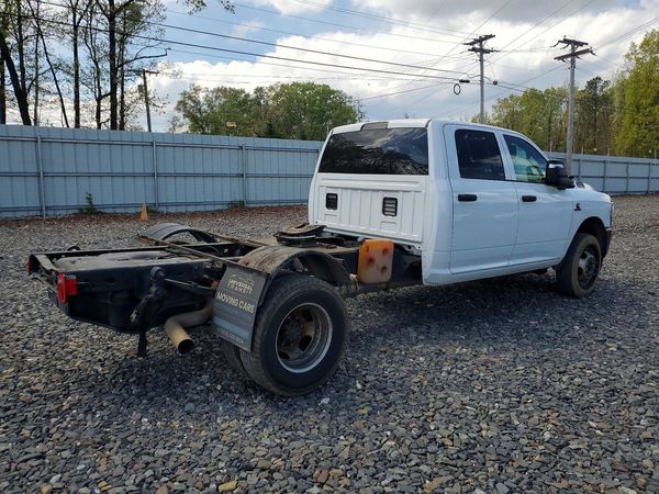 2024 RAM 3500 CREW CAB CHASSIS 4X4
