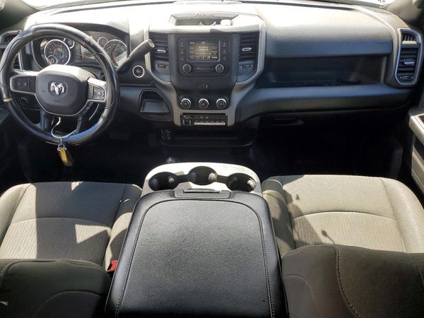 2024 RAM 3500 CREW CAB CHASSIS 4X4