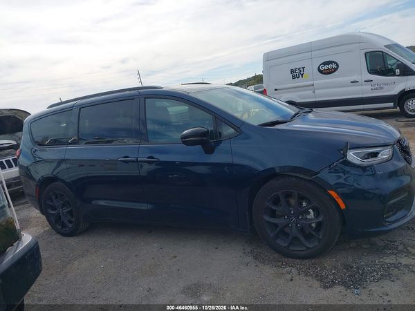 2025 CHRYSLER PACIFICA LIMITED — I116