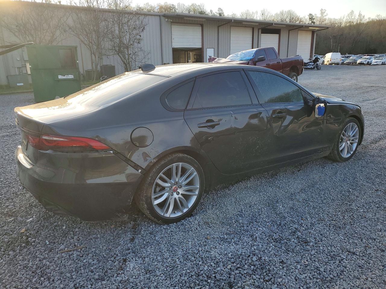 2023 JAGUAR XF SE