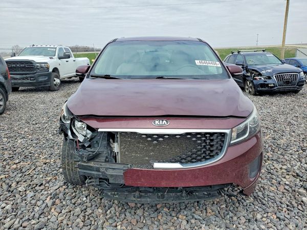 2016 KIA SEDONA LX - Middle-low