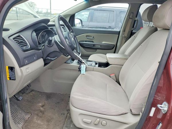 2016 KIA SEDONA LX - Middle-low